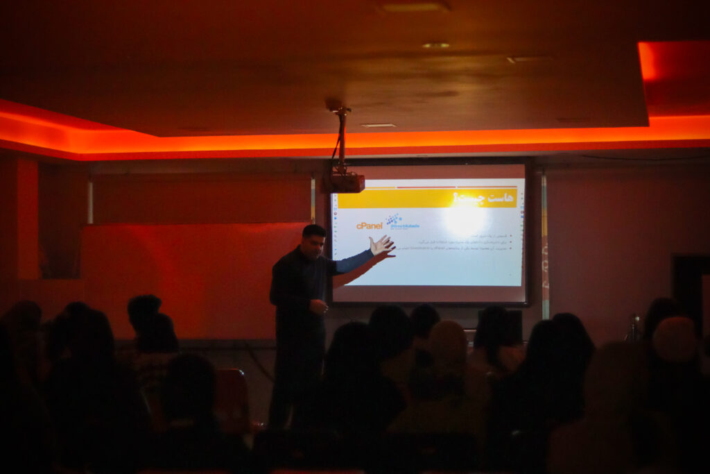 چرا باید در استان گیلان و بهویژه شهر رشت بهدنبال یادگیری برنامهنویسی باشیم؟ %d8%ba%db%8c%d8%b1%d9%87 چرا باید در استان گیلان و بهویژه شهر رشت بهدنبال یادگیری برنامهنویسی باشیم؟